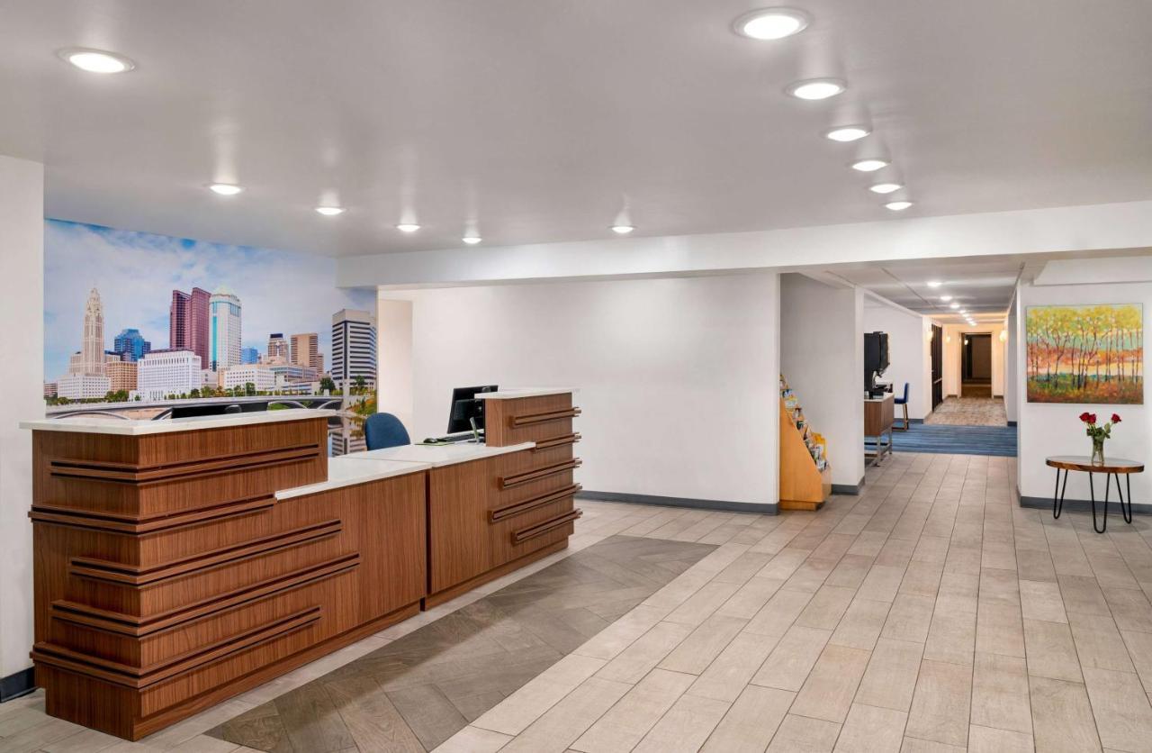 La Quinta Inn By Wyndham Columbus Airport Area Buitenkant foto