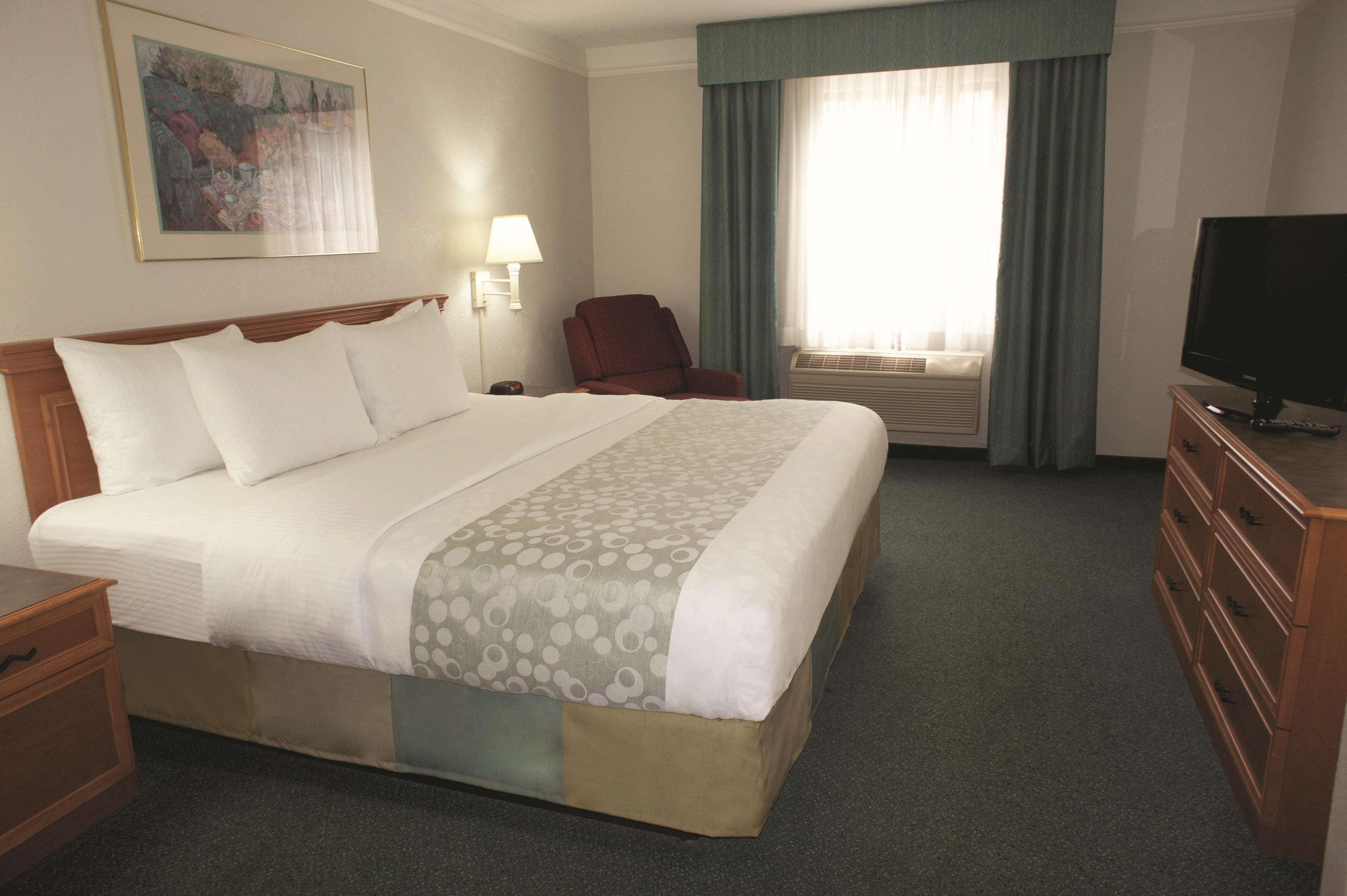 La Quinta Inn By Wyndham Columbus Airport Area Buitenkant foto