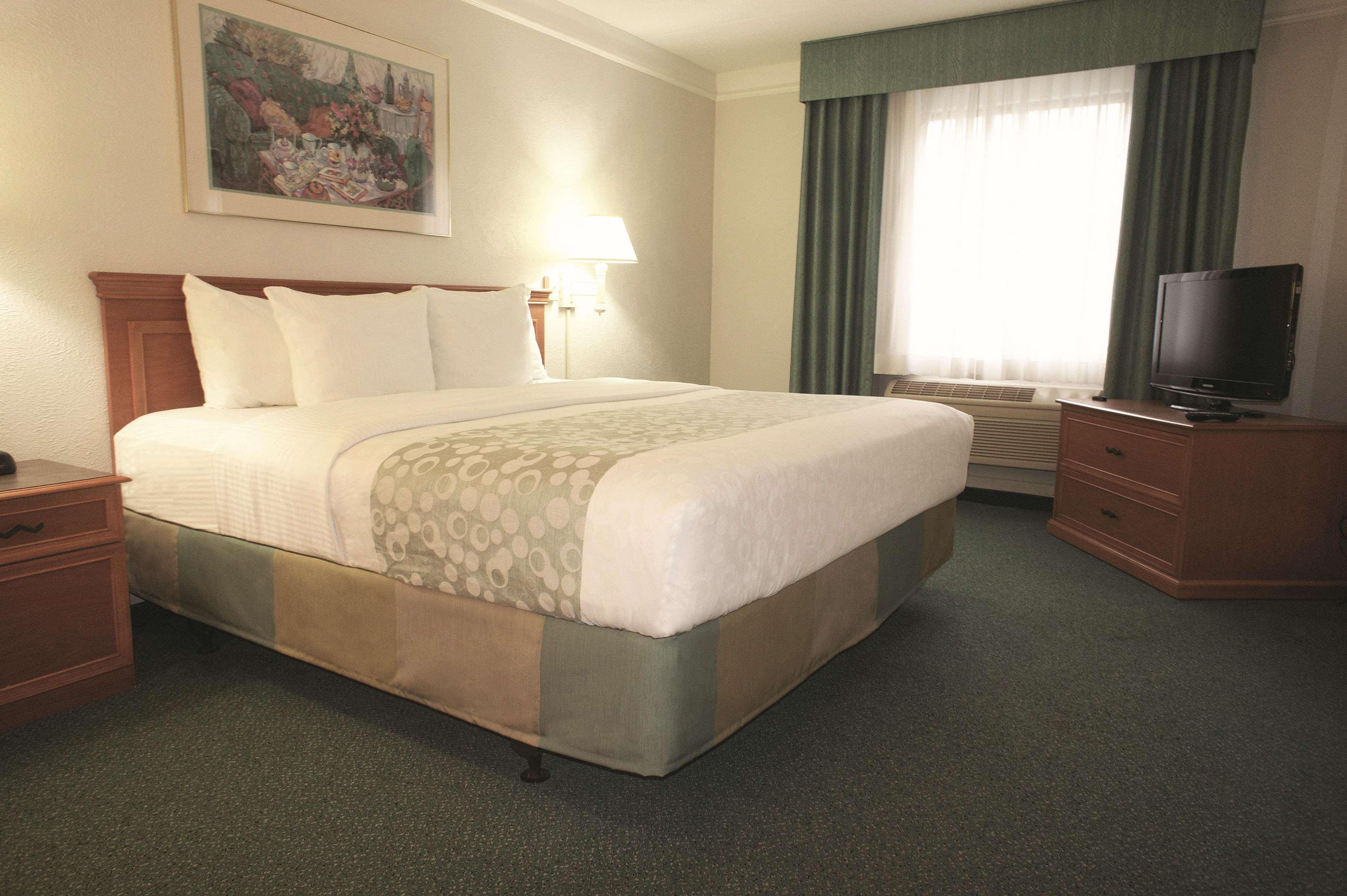 La Quinta Inn By Wyndham Columbus Airport Area Buitenkant foto